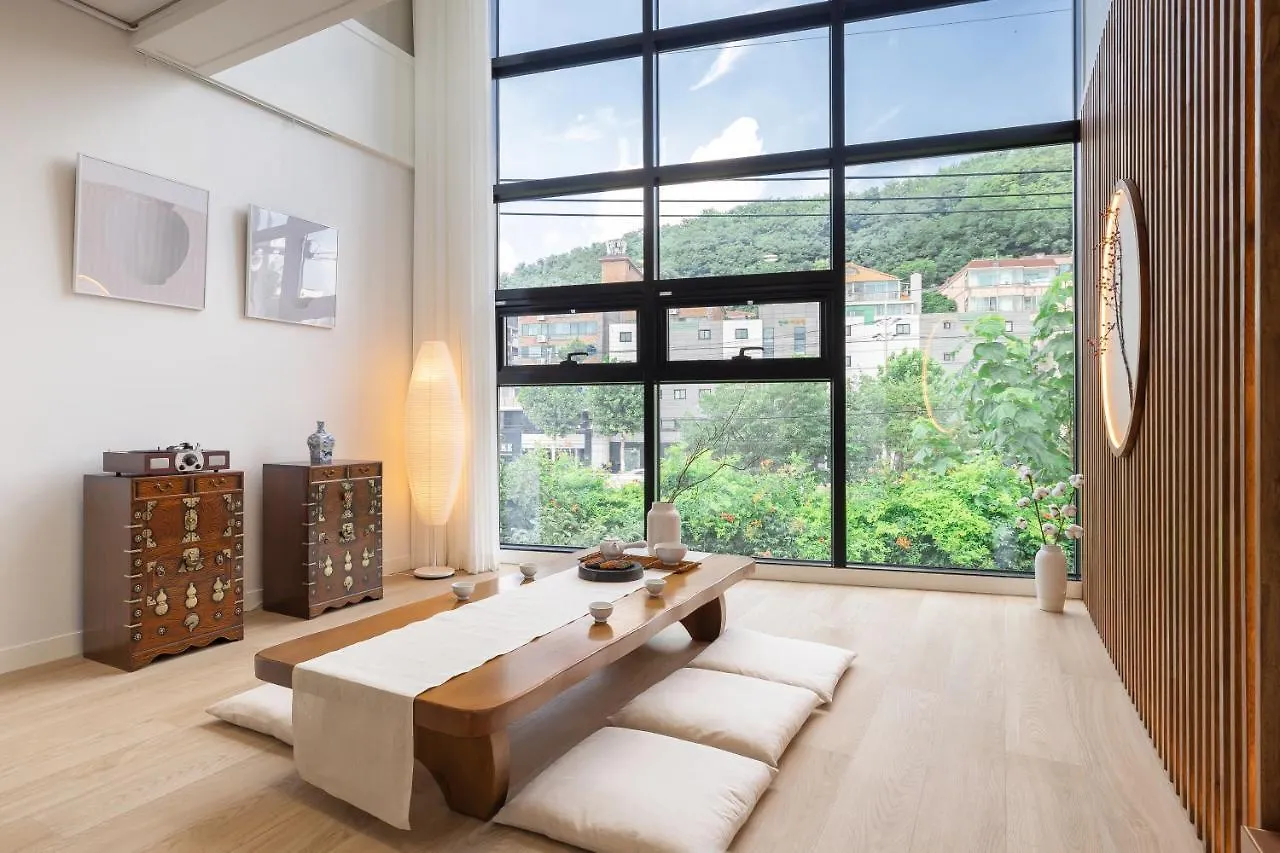 Korea Hanok Large House With Terrace 서울특별시 아파트