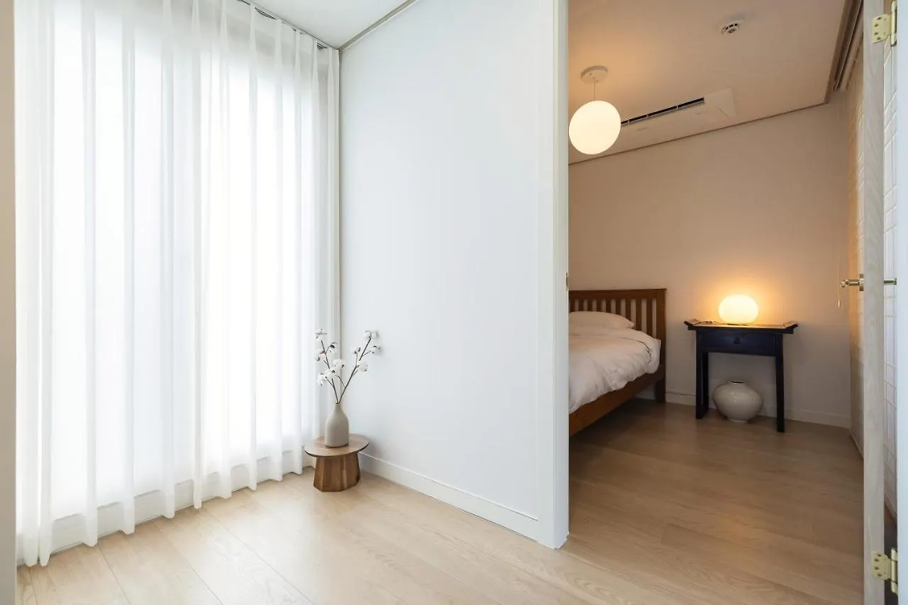 아파트 Korea Hanok Large House With Terrace 서울특별시